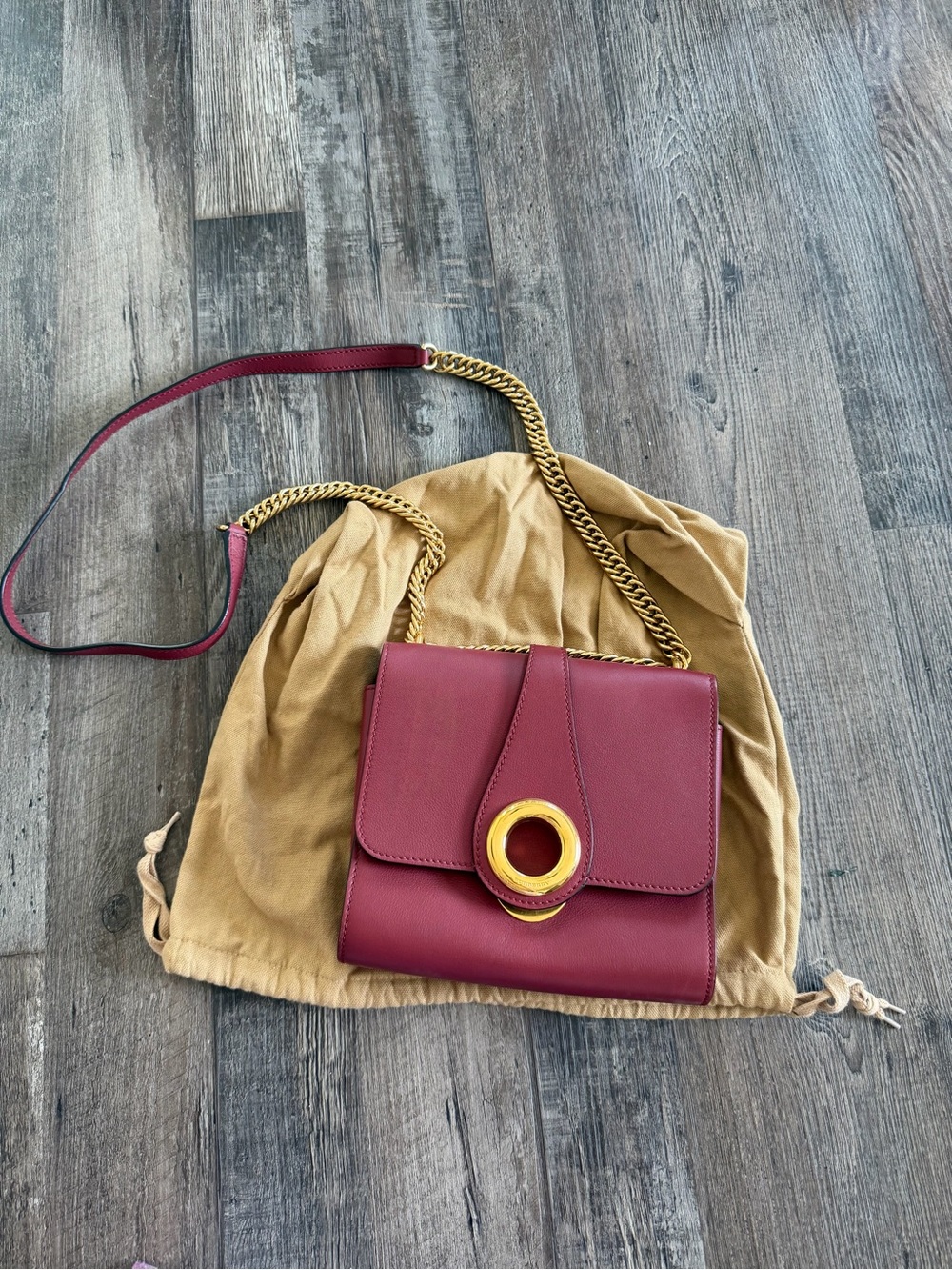 Women's Burgundy Burberry Leather Shoulder Bag with Gold Ring Accent - Picture 2 of 8